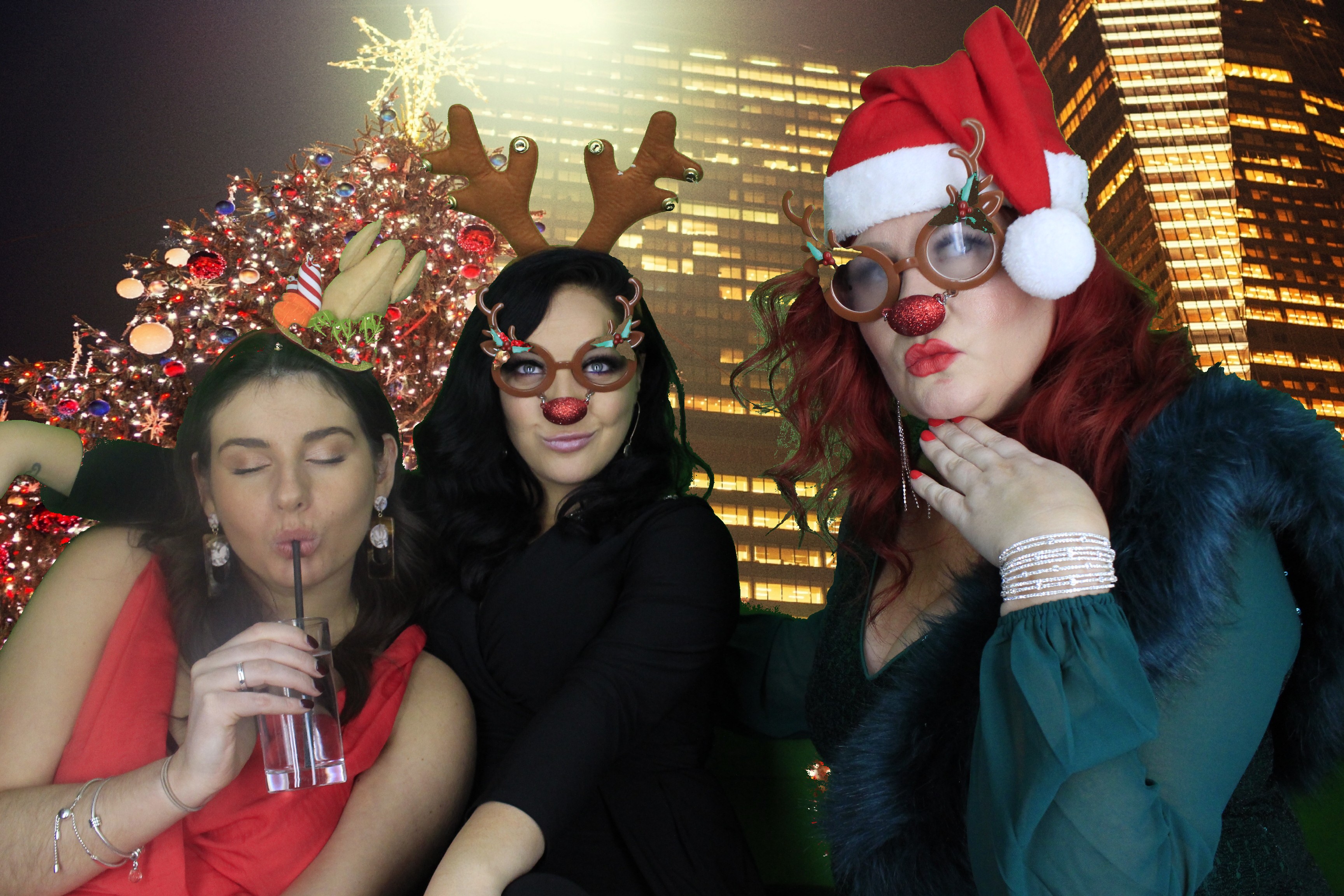 Acosta Europe Christmas Party 2018 | View more photos from the event at gallery.myphotoboothexperience.co.uk/u/MyPhotoBoothExperienceLtd/Acosta-Europe-Christmas-Party-2018
